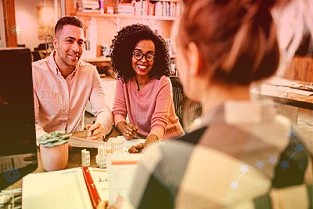 2023年中美汽车经销商业绩对比分析:中国经销商毛利偏低生存状态有较大改